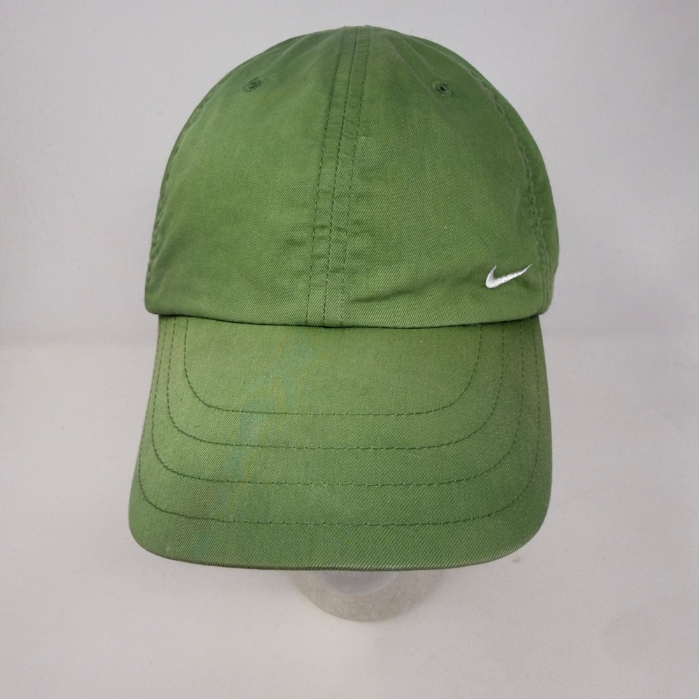 Vintage Nike Swoosh Baseball Cap‎ Green Adjustable Strapback Dad Hat Silver Tag